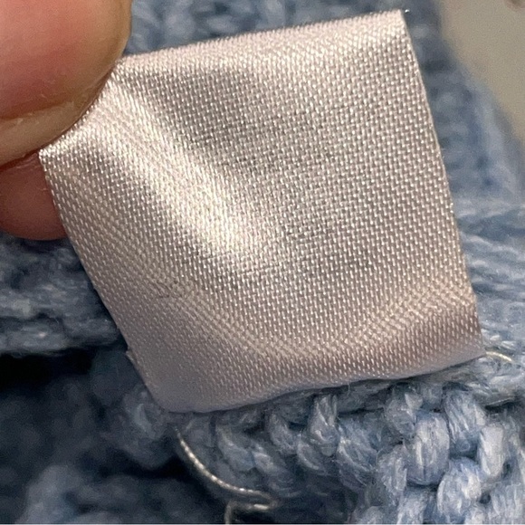 Altar'd State Fog Blue Cable Knit Frayed Cropped Crewneck Sweater size Medium - Picture 5 of 6